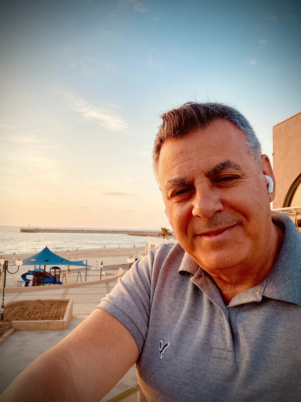 zeev — Aide-soignant·e, Ashdod